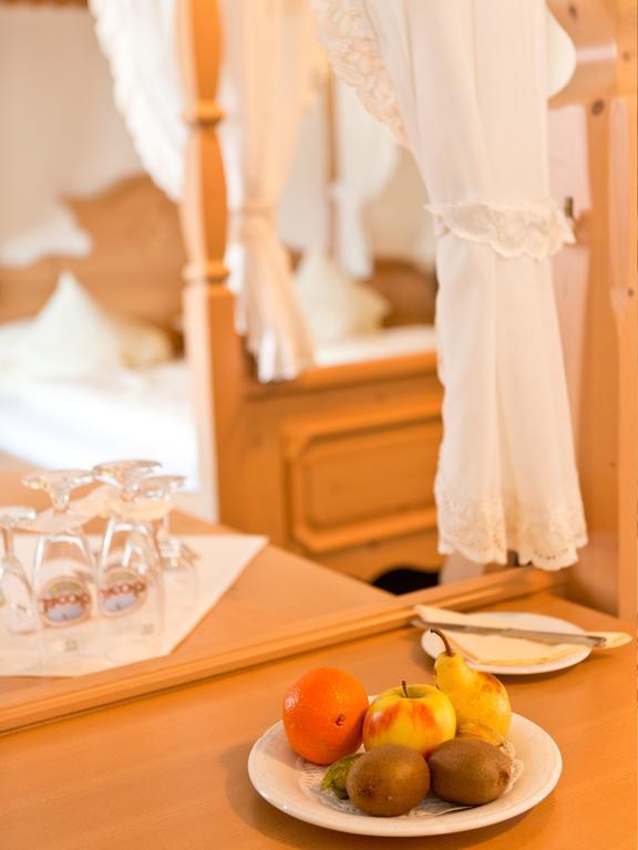 Hotel Lobmeyer Roding Room photo